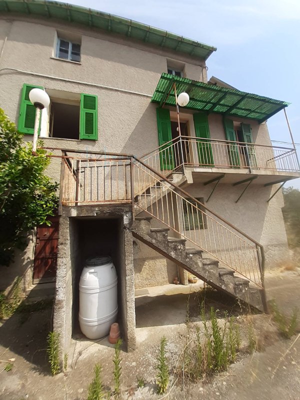 casale in vendita a Ranzo