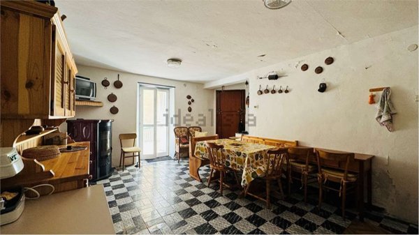 appartamento in vendita a Rezzo