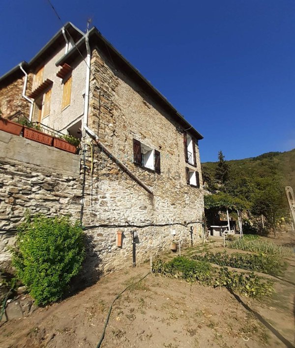 quadrivano in vendita a Rezzo