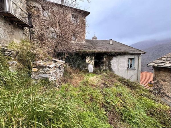appartamento in vendita a Rezzo