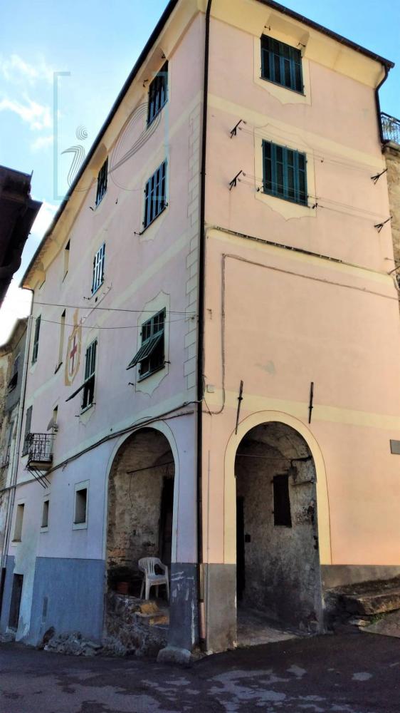 appartamento in vendita a Rezzo in zona Lavina
