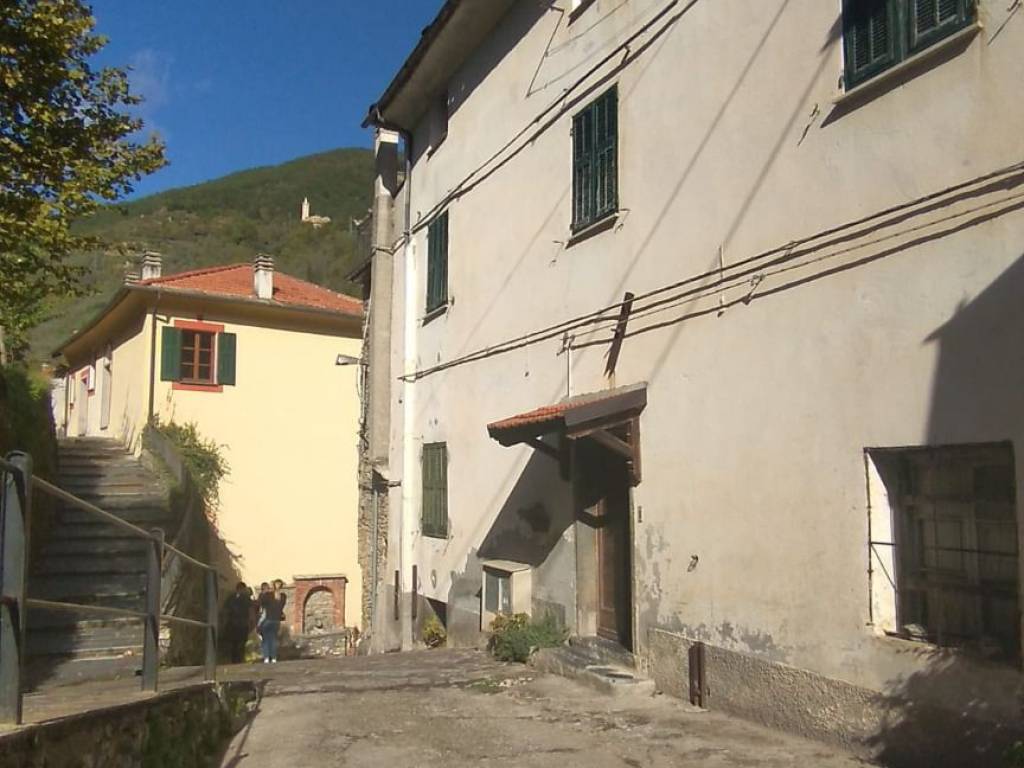 appartamento in vendita a Rezzo in zona Lavina