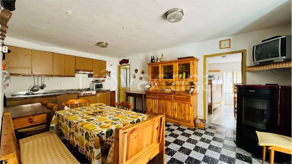appartamento in vendita a Rezzo