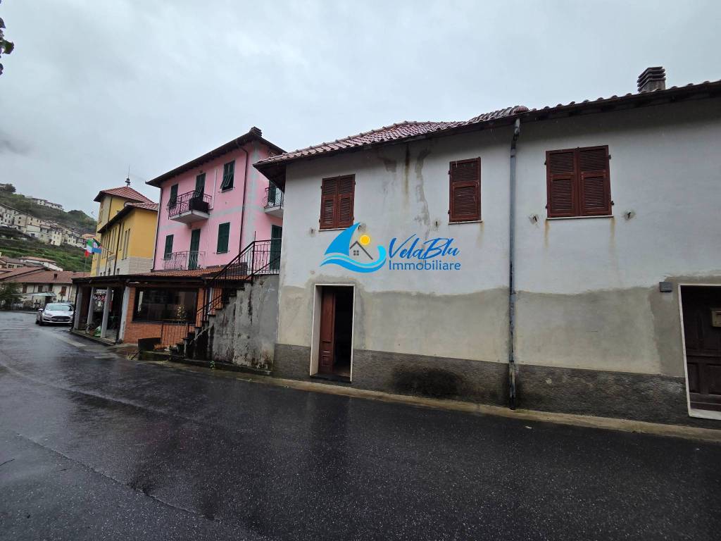 casa indipendente in vendita a Rezzo