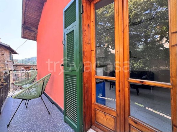casa indipendente in vendita a Rezzo