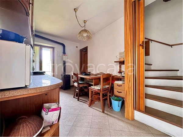 casa indipendente in vendita a Rezzo