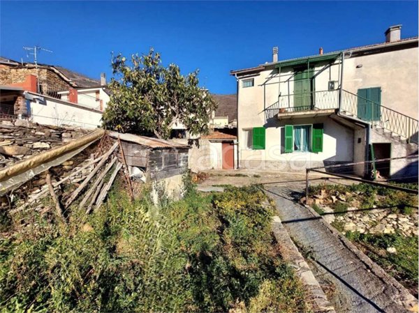 appartamento in vendita a Rezzo