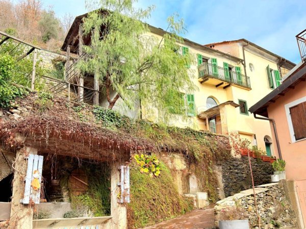 appartamento in vendita a Rezzo