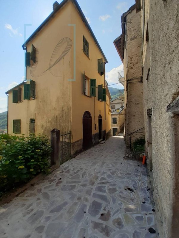 casale in vendita a Rezzo