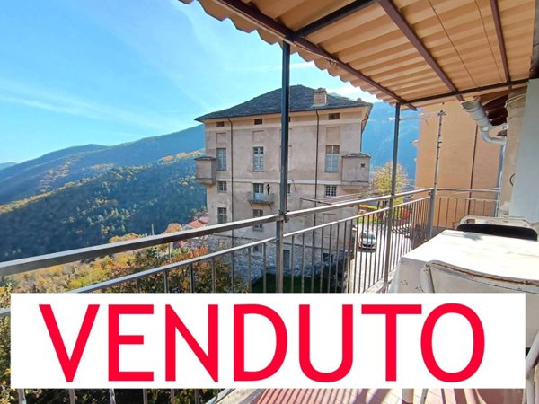 casa indipendente in vendita a Rezzo