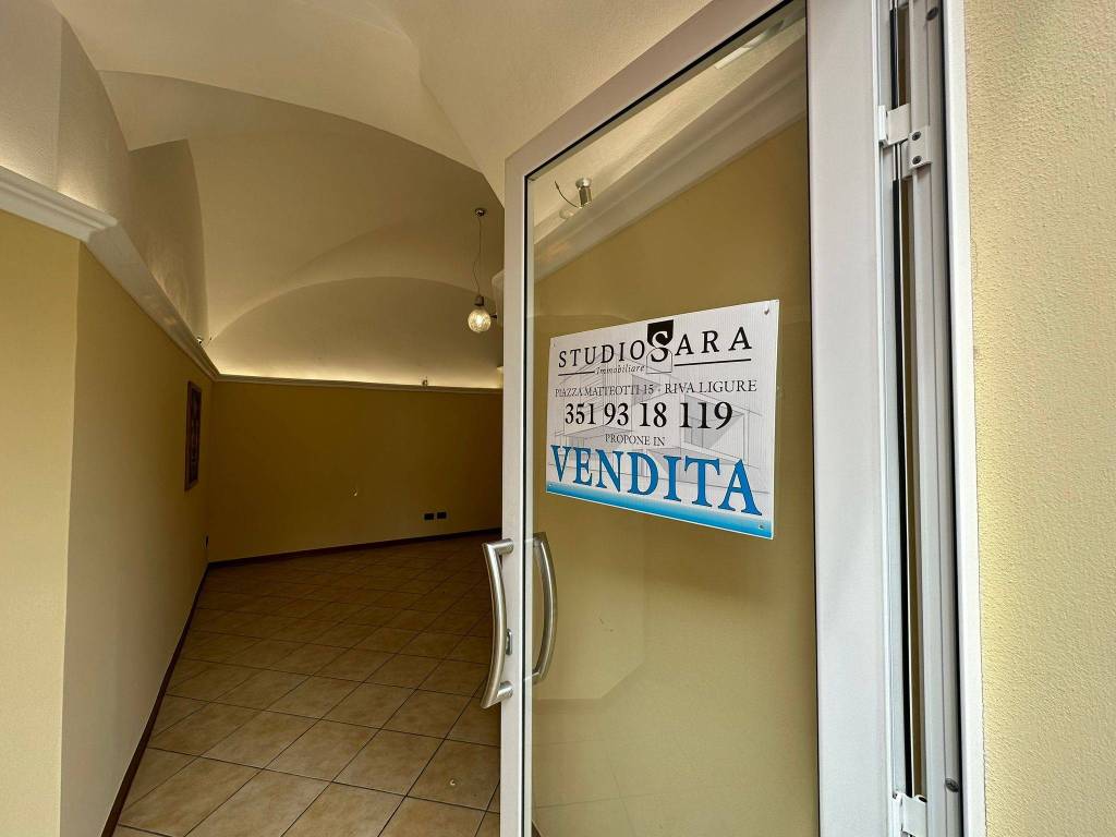 ufficio in vendita a Riva Ligure