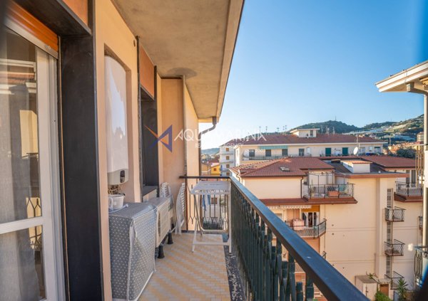appartamento in vendita a Riva Ligure