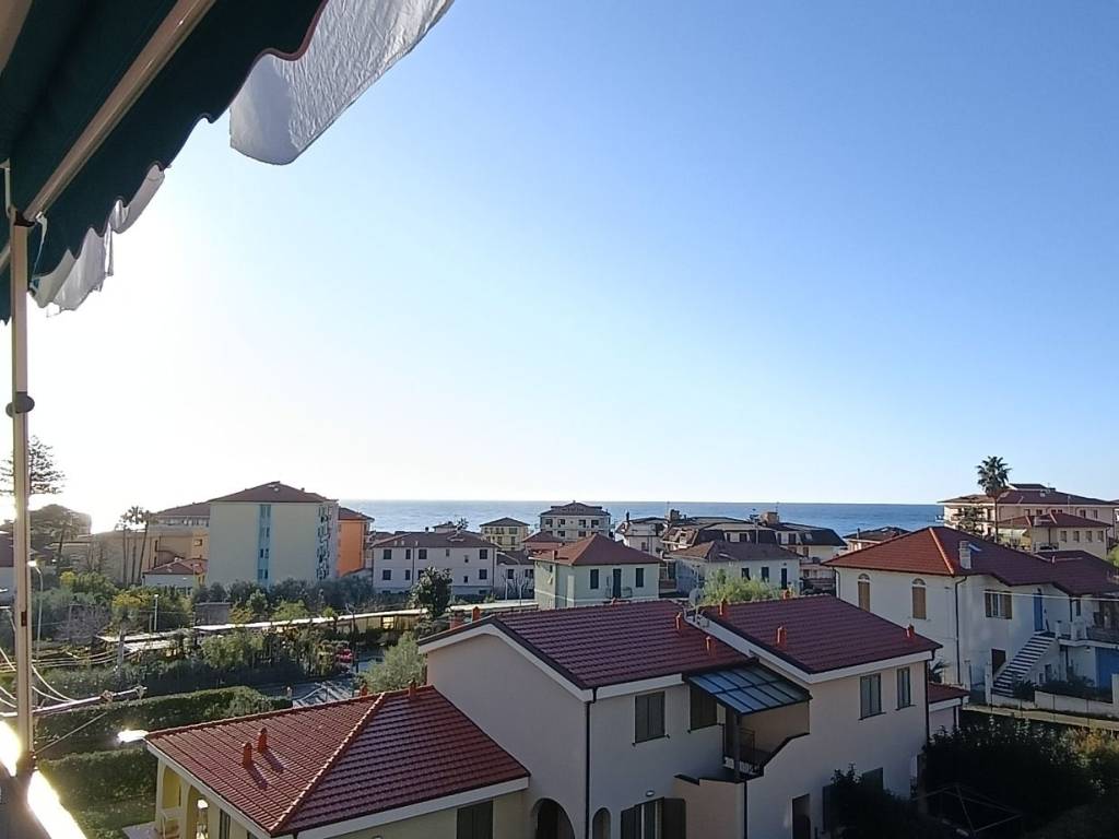 appartamento in vendita a Riva Ligure