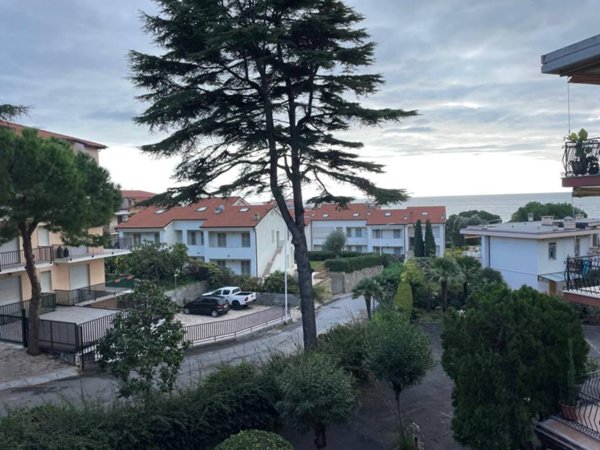 appartamento in vendita a Riva Ligure in zona Casai