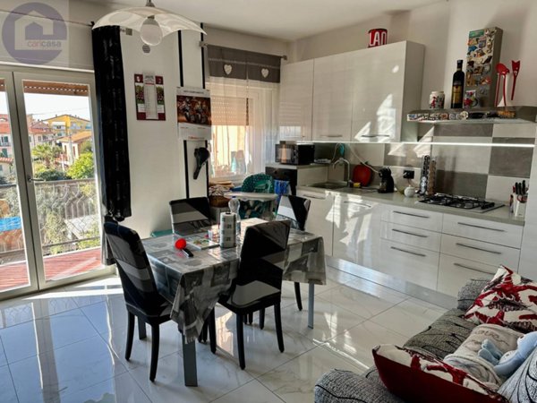 appartamento in vendita a Riva Ligure