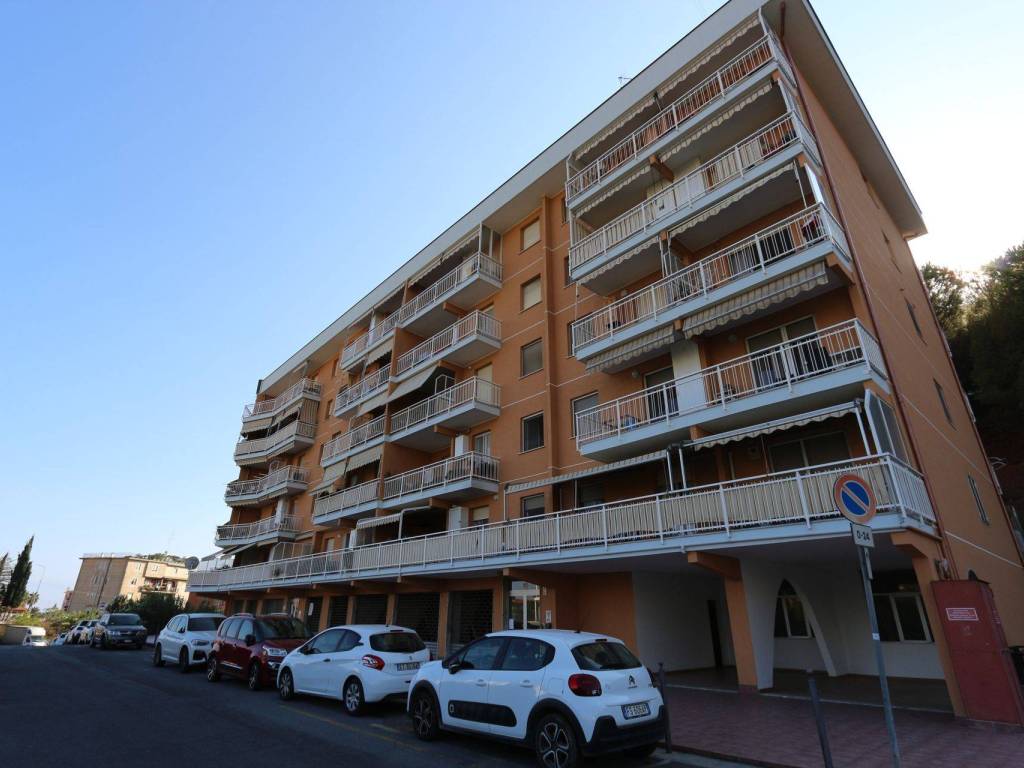 appartamento in vendita a Riva Ligure