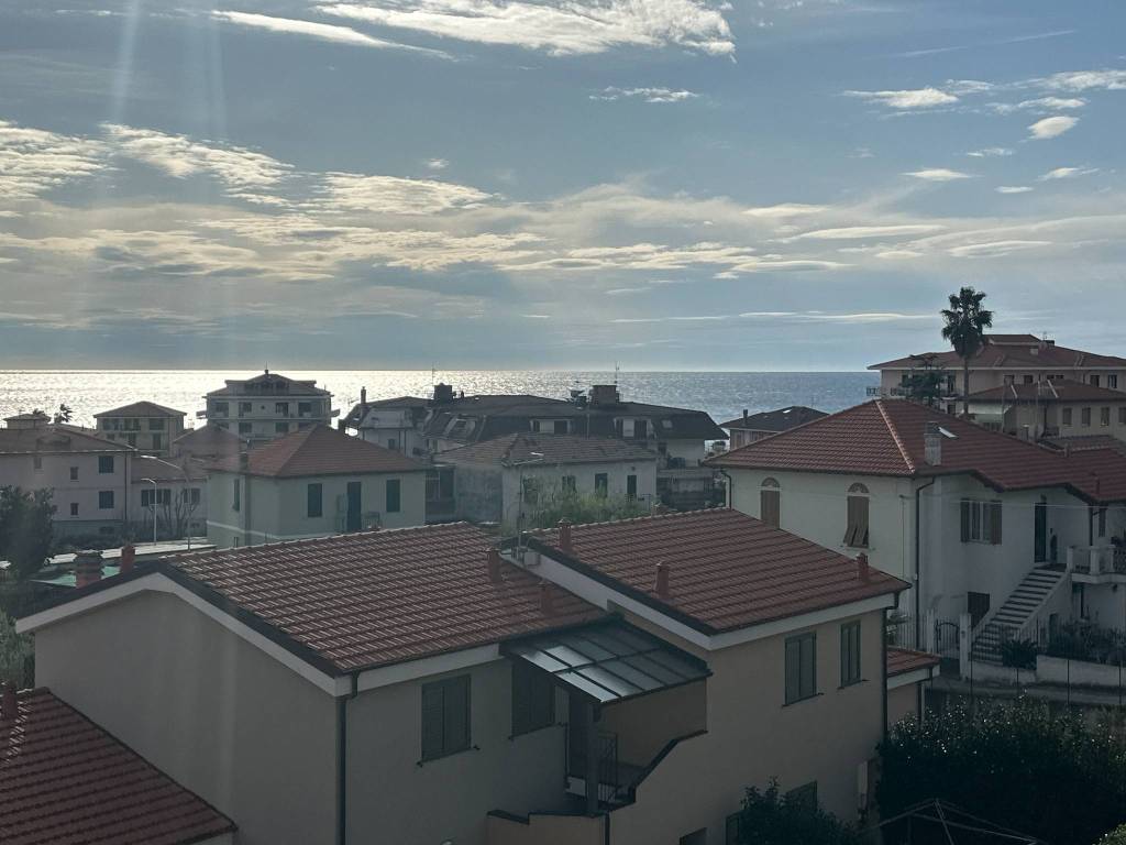 appartamento in vendita a Riva Ligure
