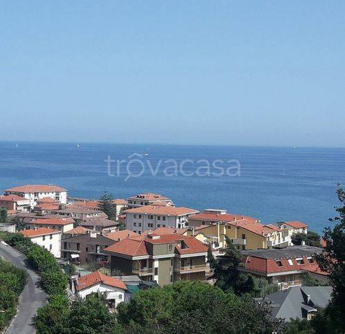 appartamento in vendita a Riva Ligure in zona Casai