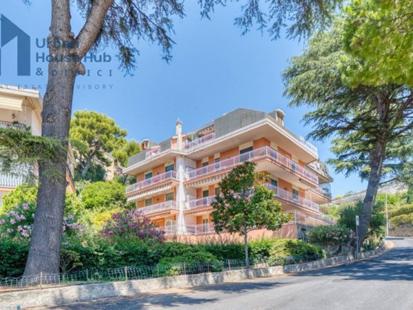 appartamento in vendita a Riva Ligure