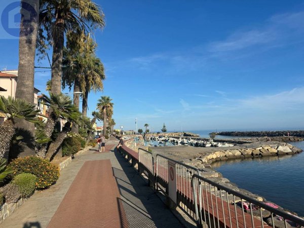 appartamento in vendita a Riva Ligure
