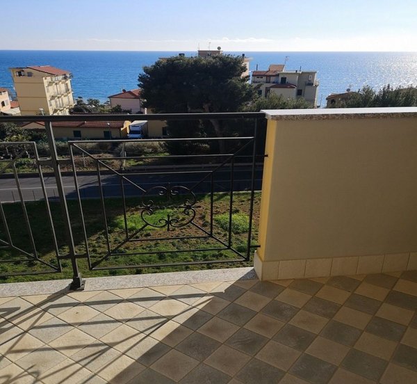 appartamento in vendita a Riva Ligure