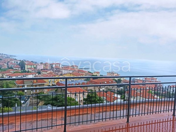 appartamento in vendita a Riva Ligure in zona Casai