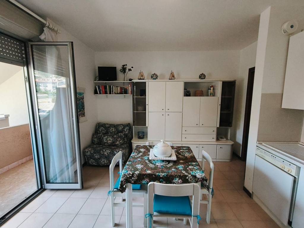 appartamento in vendita a Riva Ligure