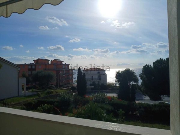 appartamento in vendita a Riva Ligure