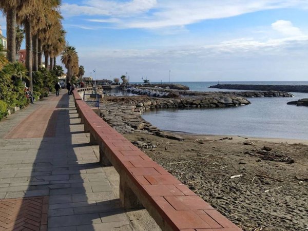 appartamento in vendita a Riva Ligure