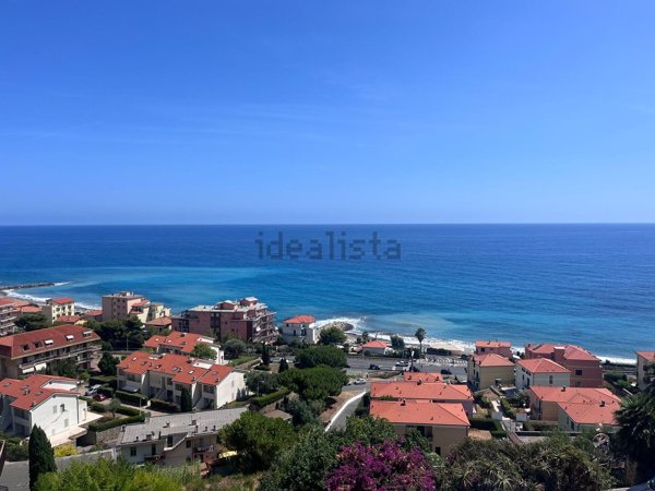appartamento in vendita a Riva Ligure