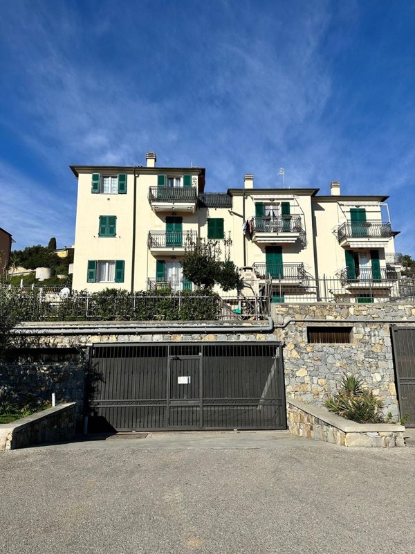 appartamento in vendita a Riva Ligure