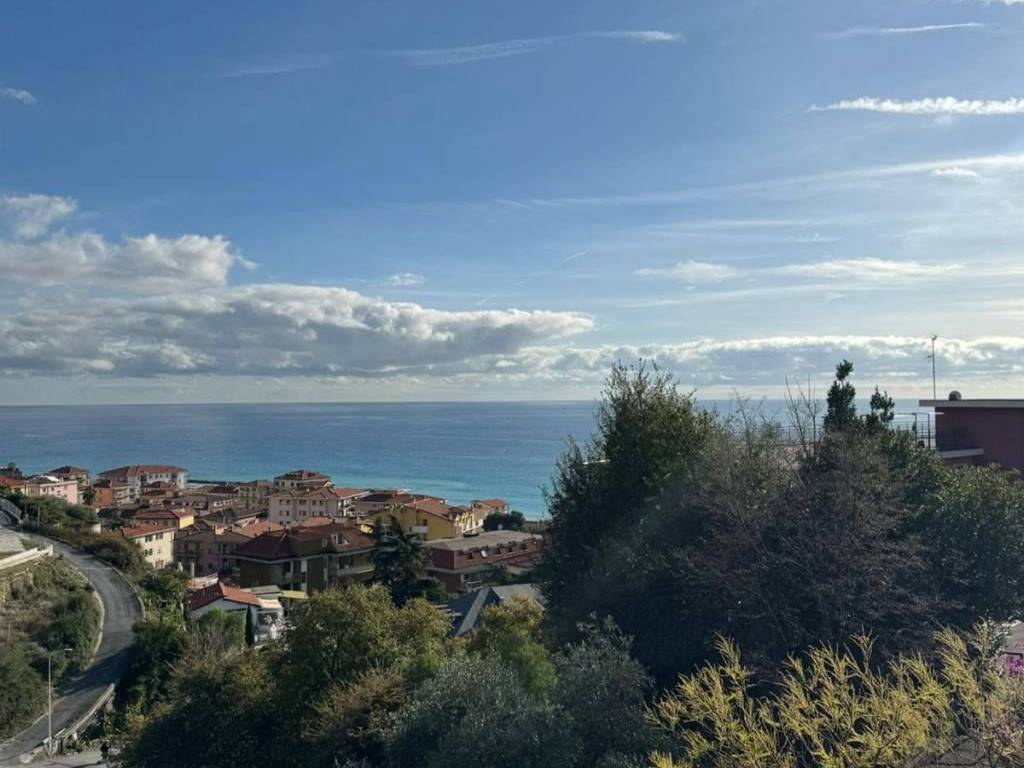 appartamento in vendita a Riva Ligure