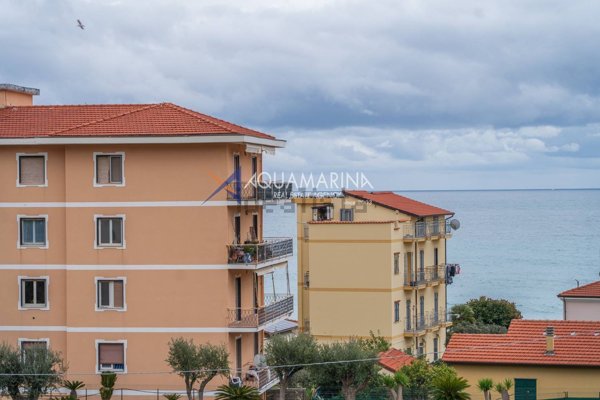 appartamento in vendita a Riva Ligure
