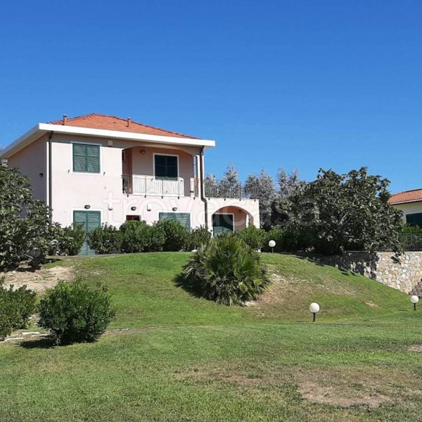 casa indipendente in vendita a Riva Ligure in zona Casai