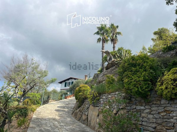 casa indipendente in vendita a Riva Ligure