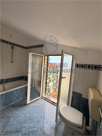 appartamento in vendita a Riva Ligure