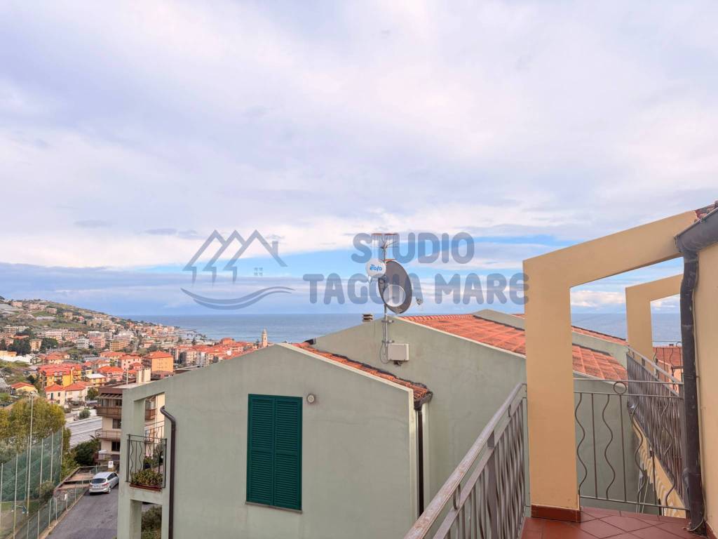 appartamento in vendita a Riva Ligure