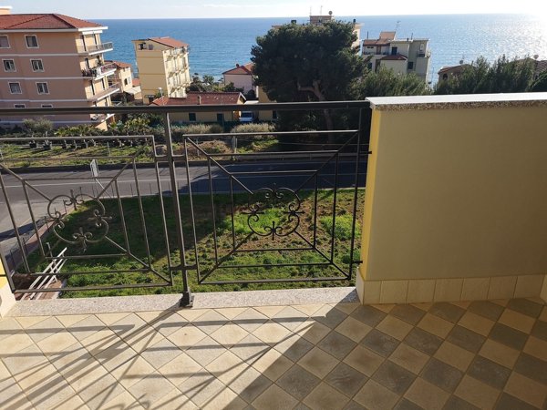 appartamento in vendita a Riva Ligure