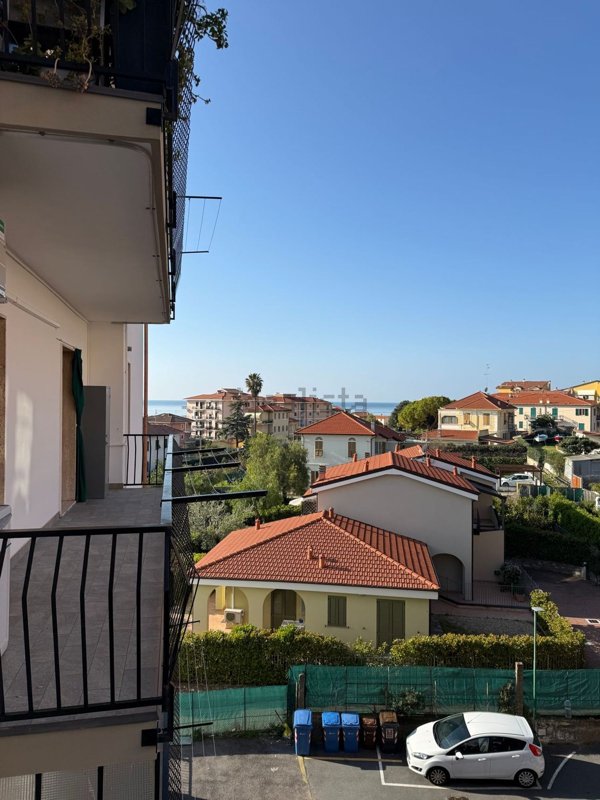 appartamento in vendita a Riva Ligure