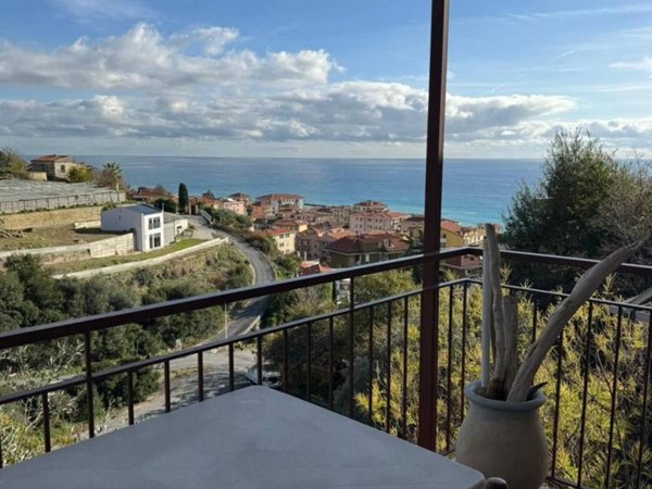 appartamento in vendita a Riva Ligure