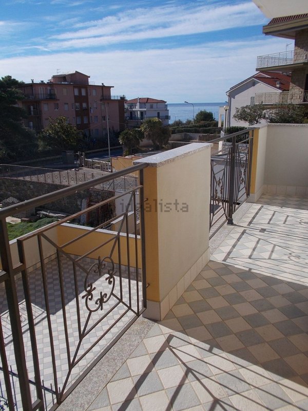 appartamento in vendita a Riva Ligure