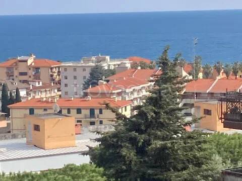 appartamento in vendita a Riva Ligure in zona Grange