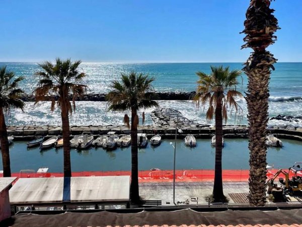 appartamento in vendita a Riva Ligure