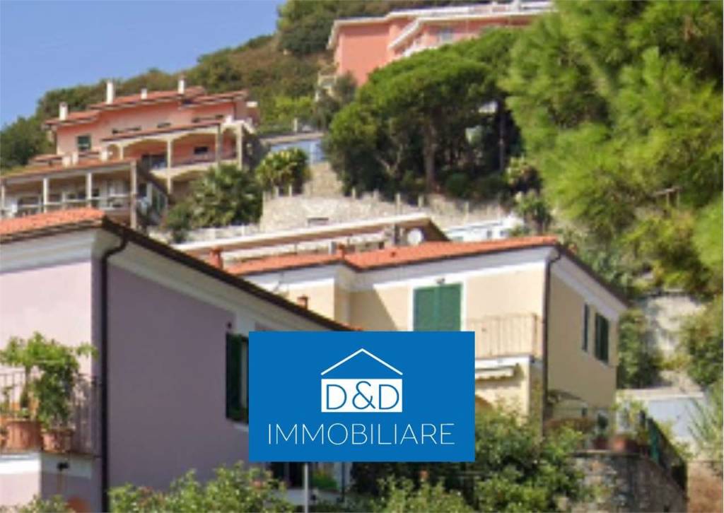 appartamento in vendita a Riva Ligure in zona Casai