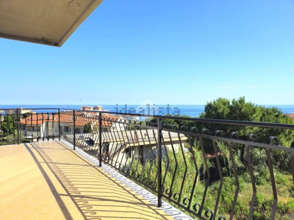 appartamento in vendita a Riva Ligure