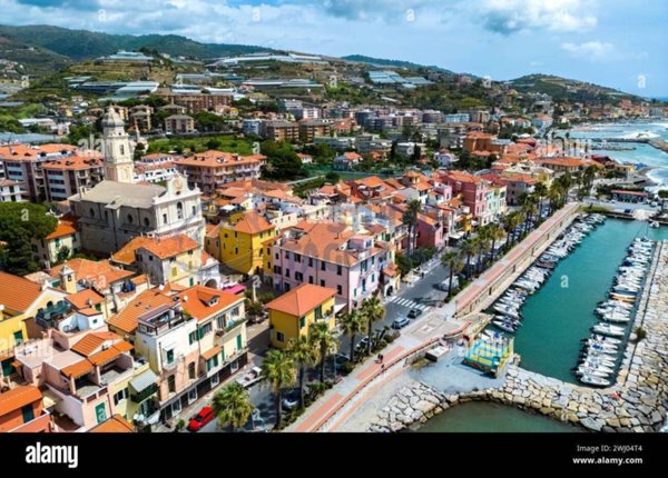 appartamento in vendita a Riva Ligure in zona Grange