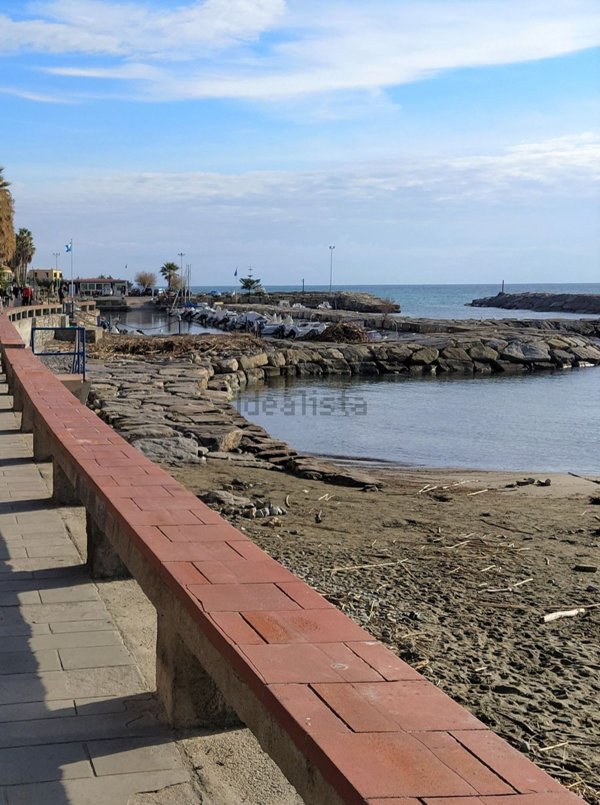 appartamento in vendita a Riva Ligure in zona Grange