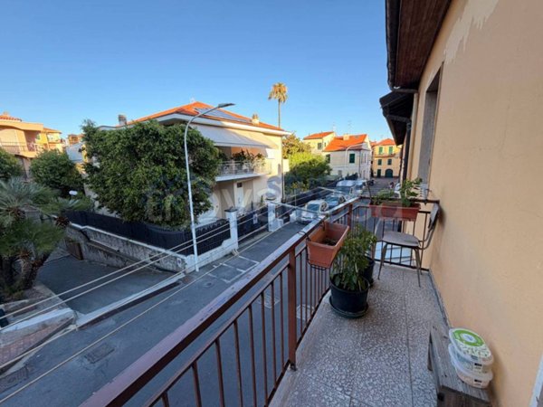 appartamento in vendita a Riva Ligure in zona Grange