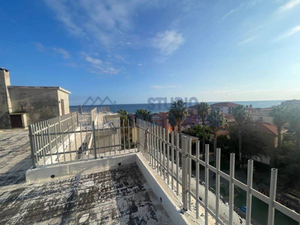 appartamento in vendita a Riva Ligure in zona Grange