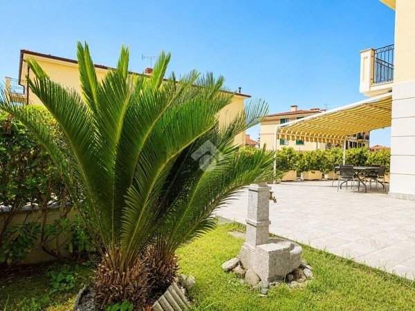 appartamento in vendita a Riva Ligure in zona Grange